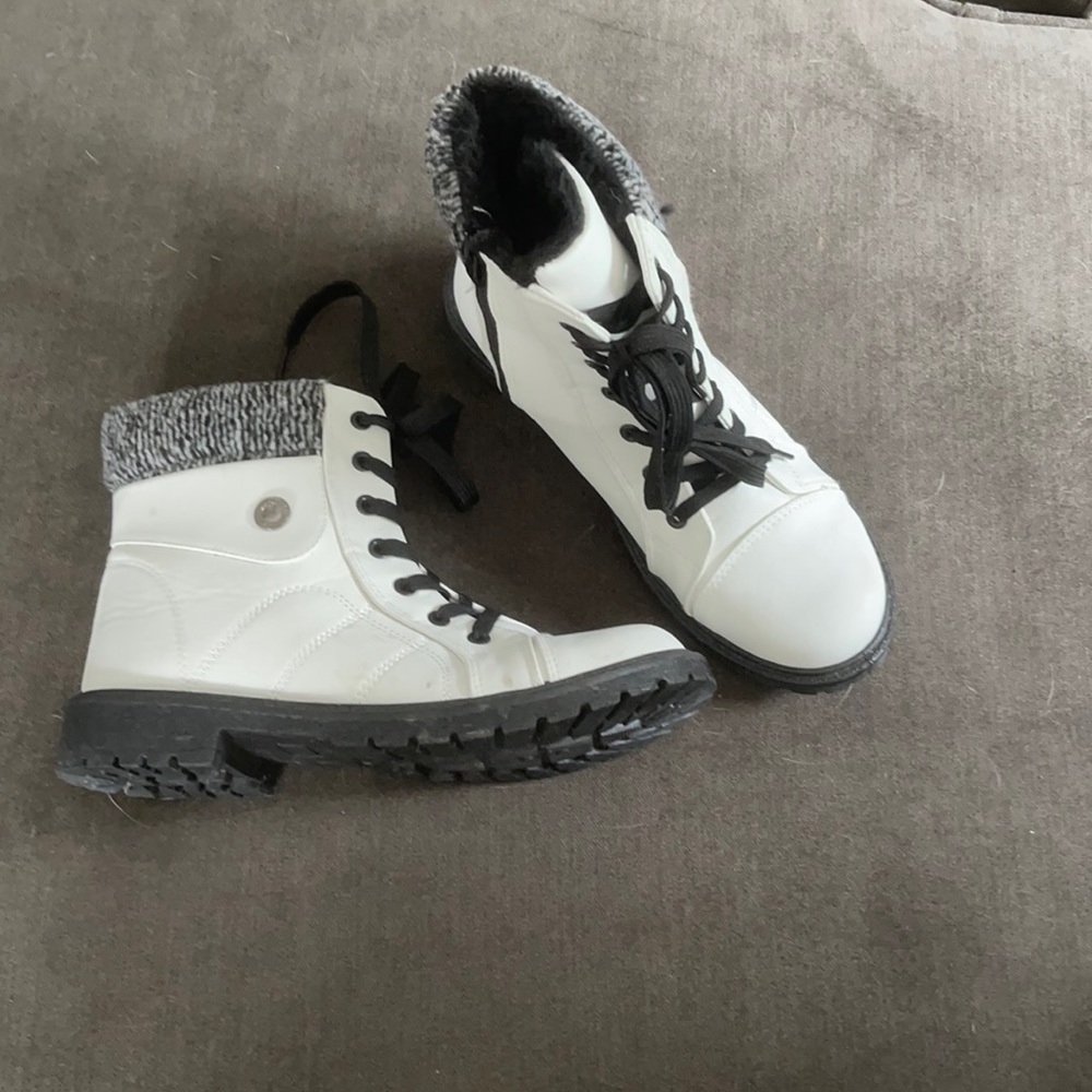 Lace up boots